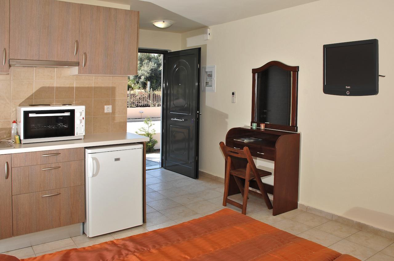 Achladi Beach Chambre photo